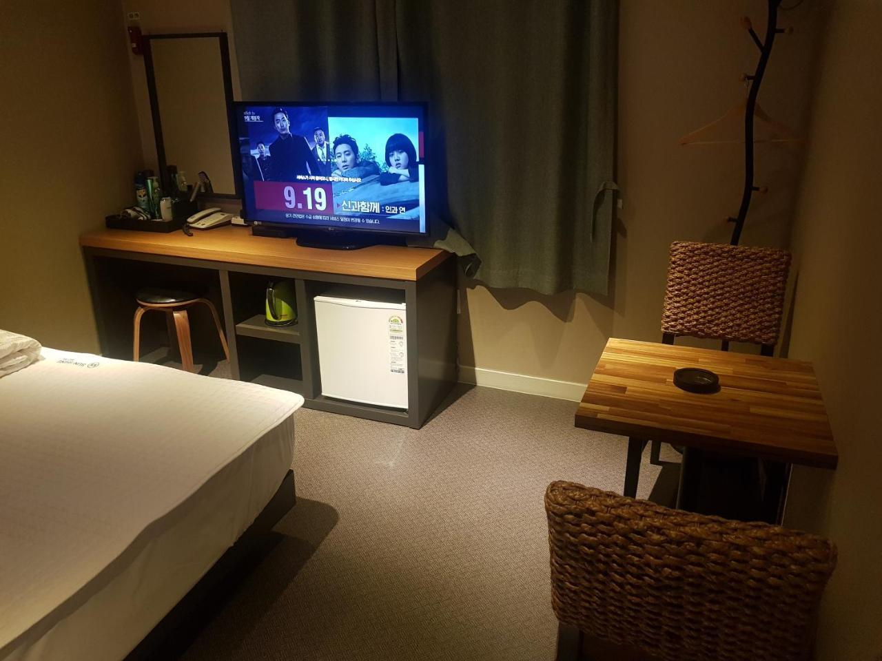 Sunshine Motel Пусан Экстерьер фото